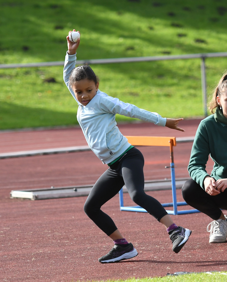 Beim Kinderleichtathletik-Wettkampf stand der Spaß im Vordergrund. Foto: Bottin