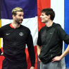 Vor dem Wettkampf in Clarholz: Falk Wendrich (rechts) im Gespräch mit dem mehrfachen Deutschen Meister und Ex-Europameister Mattheusz Przybylko (Bayer Leverkusen). Foto: Bottin|Hochspringer Falk Wendrich vom LAZ Soest bei der Begrüßung der Teilnehmer beim 20. Sparkassen-Hochsprungmeeting in Clarholz. Foto: Bottin|Hochspringer Falk Wendrich beim 20. Sparkassen-Hochsprungmeeting 2025 in Clarholz. Foto: Bottin|Falk Wendrich während des 20. Sparkassen-Hochsprungmeetings 2025 in Clarholz mit Trainerin Brigite Kurschilgen. Foto: Bottin|||