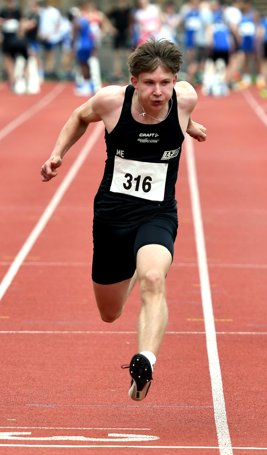 Schon wieder zwei neue &quot;Hausrekorde&quot;: Matthis Eckhoff (U18) sprintete in Gladbeck Bestzeiten über 100 Meter (11,78 Sekunden) und 200 Meter (23,78 Sekunden). Foto: Bottin