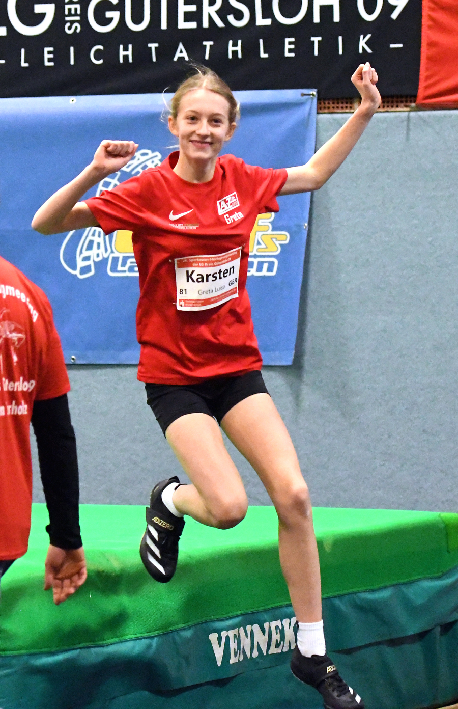 Hat sie am Wochenende wieder Grund zu jubeln? Greta Karsten vom LAZ Soest geht als Nummer eins und Hochsprung-Mitfavoritin bei den U14-Westfalenmeisterschaften in Paderborn an den Start. Foto: Bottin