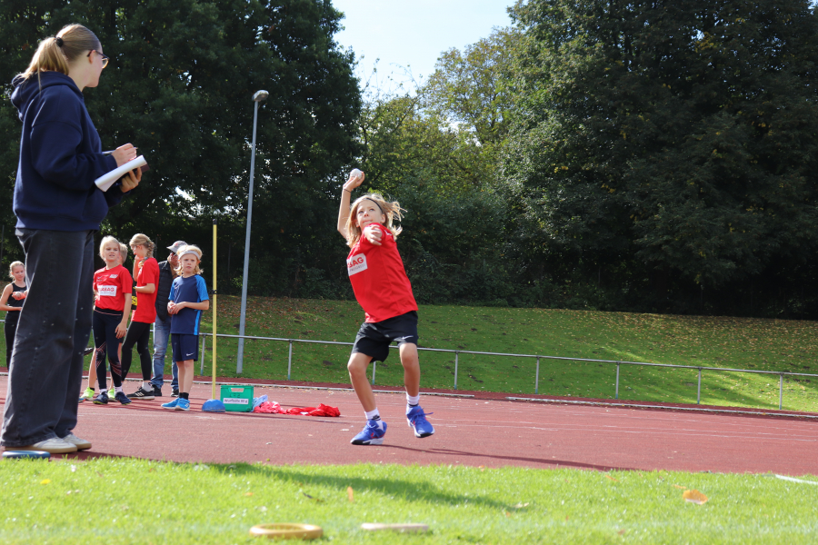 Impressionen vom LAZ-Sportabzeichentag 2024. Foto: Finkeldei