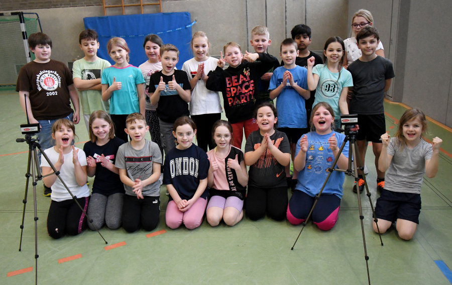Die 4b der Brunoschule. Die 4b der Brunoschule.