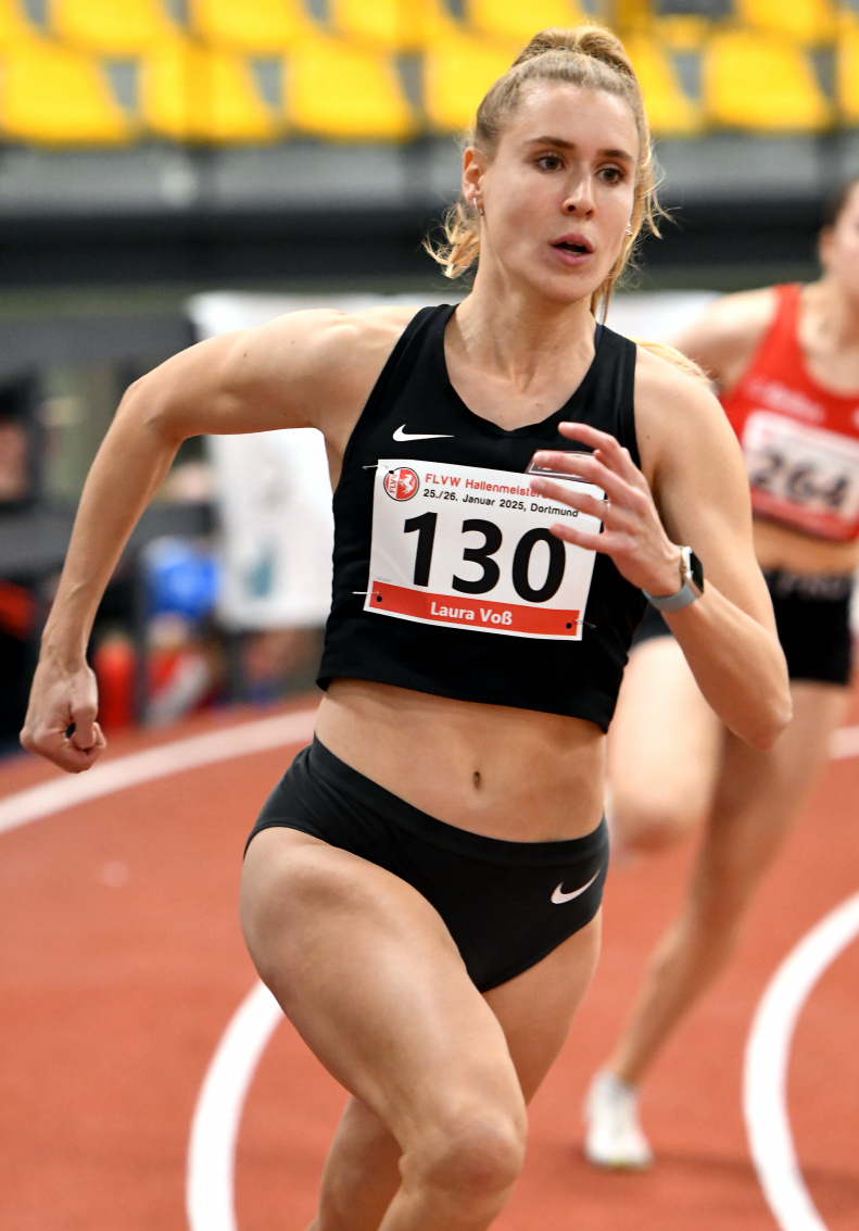 Laura Voß vom LAZ Soest war beim Run &amp; Fly-Meeting in Dortmund über 400 Meter im Einsatz und hofft auf einen Start bei den Deutschen Hallenmeisterschaften. Foto: Bottin|||