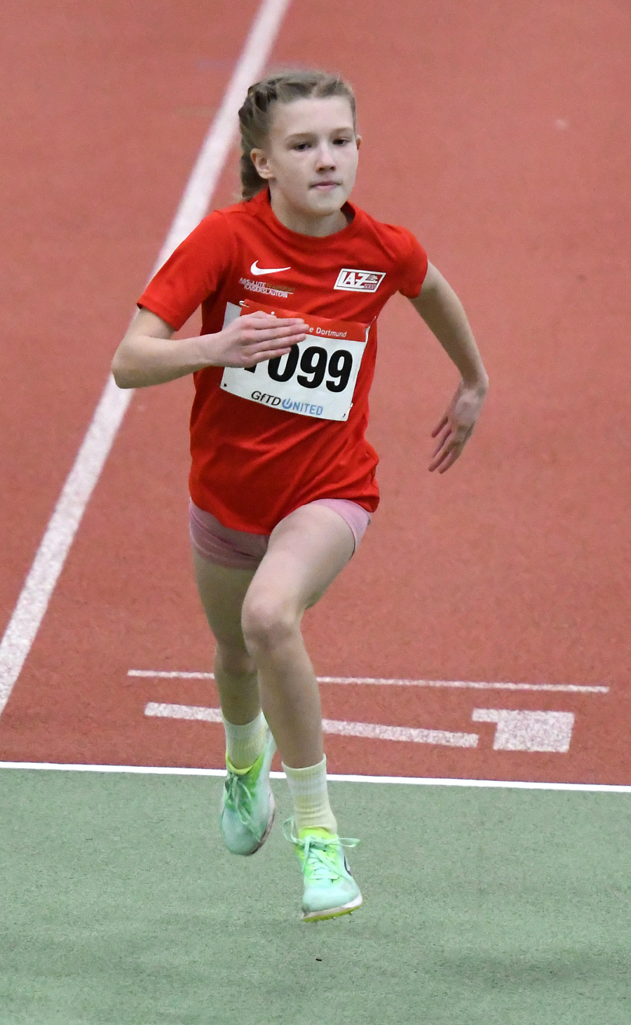 Sophie Bornemann beim 60-Meter-Sprint. Foto: Bottin