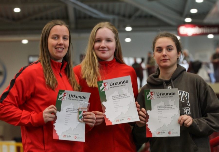 v.l. Annika Straub, Antonia Böttiger und Jana Klee