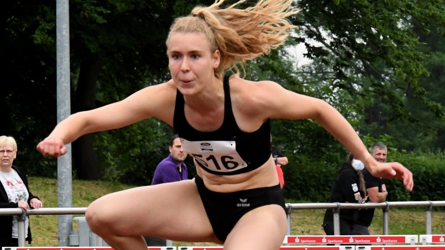 Laura Voß. Laura Voß.