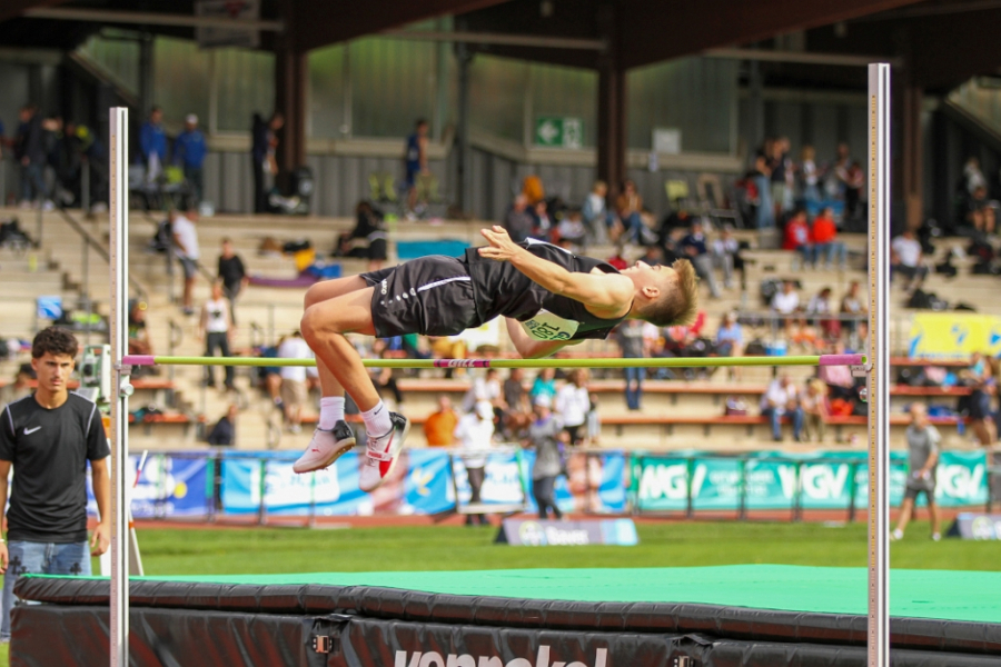 Im Hochsprung ging es mal wieder hoch hinaus. Foto: Reinhard Im Hochsprung ging es mal wieder hoch hinaus. Foto: Reinhard