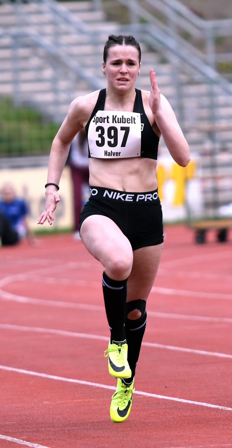 Carmen Büttner siegte in Lüdenscheid über 100 Meter der W15 mit 14,03 Sekunden. Foto: Bottin