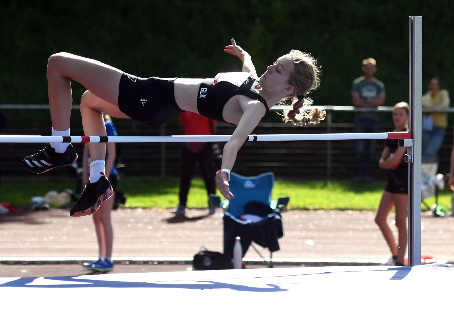 Überlegener Titelgewinn: Greta Karsten vom LAZ Soest wurde mit tollen 1,64 Metern W13-Westfalenmeisterin im Hochsprung. Foto: Bottin Überlegener Titelgewinn: Greta Karsten vom LAZ Soest wurde mit tollen 1,64 Metern W13-Westfalenmeisterin im Hochsprung. Foto: Bottin