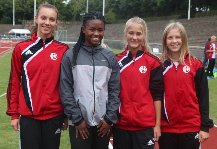 Quiring, Fung-Loy(Niederlande), Franke, Braun (Bielefeld) beim Länderkampf Quiring, Fung-Loy(Niederlande), Franke, Braun (Bielefeld) beim Länderkampf